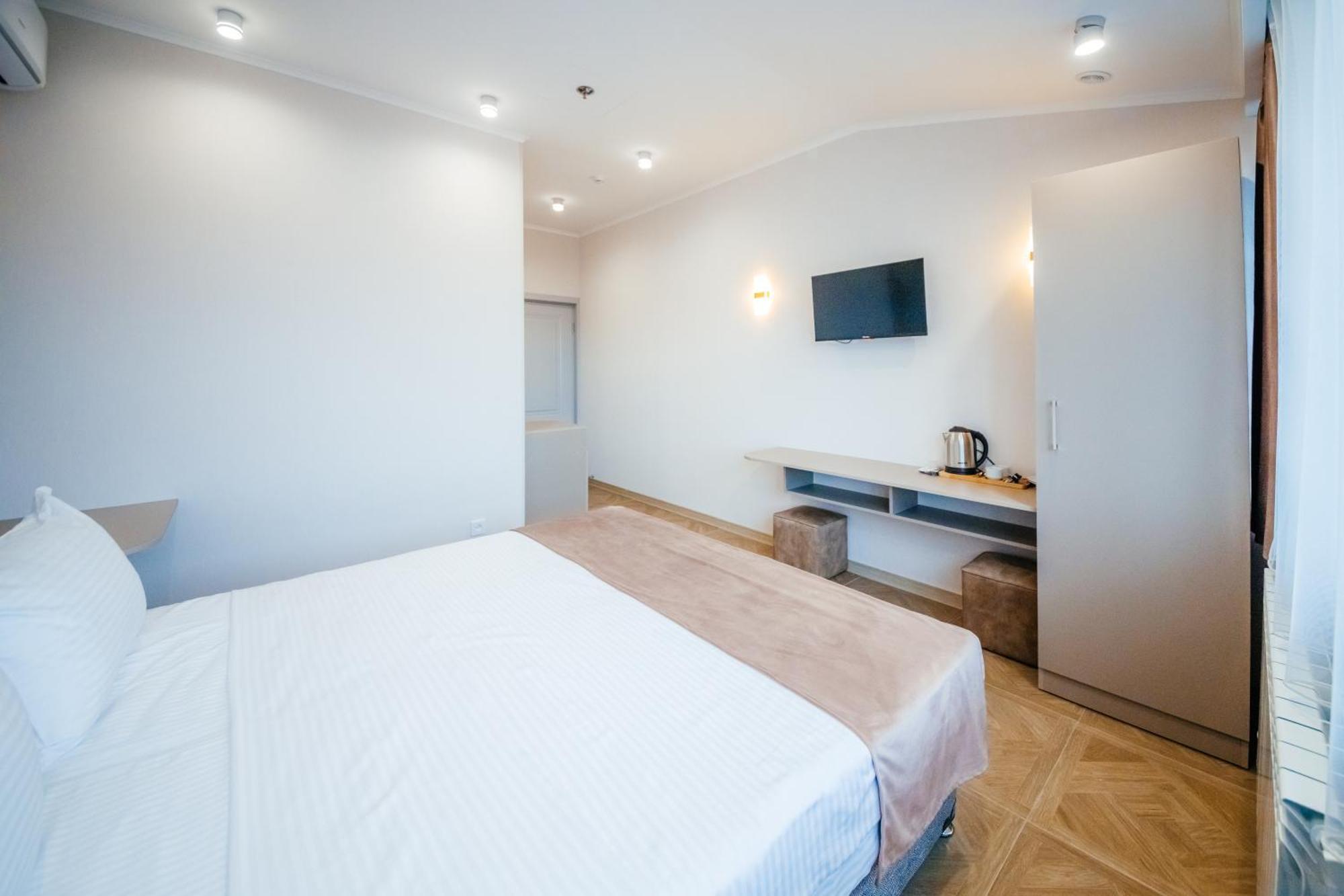 Chief Hotel Gyumri Bagian luar foto