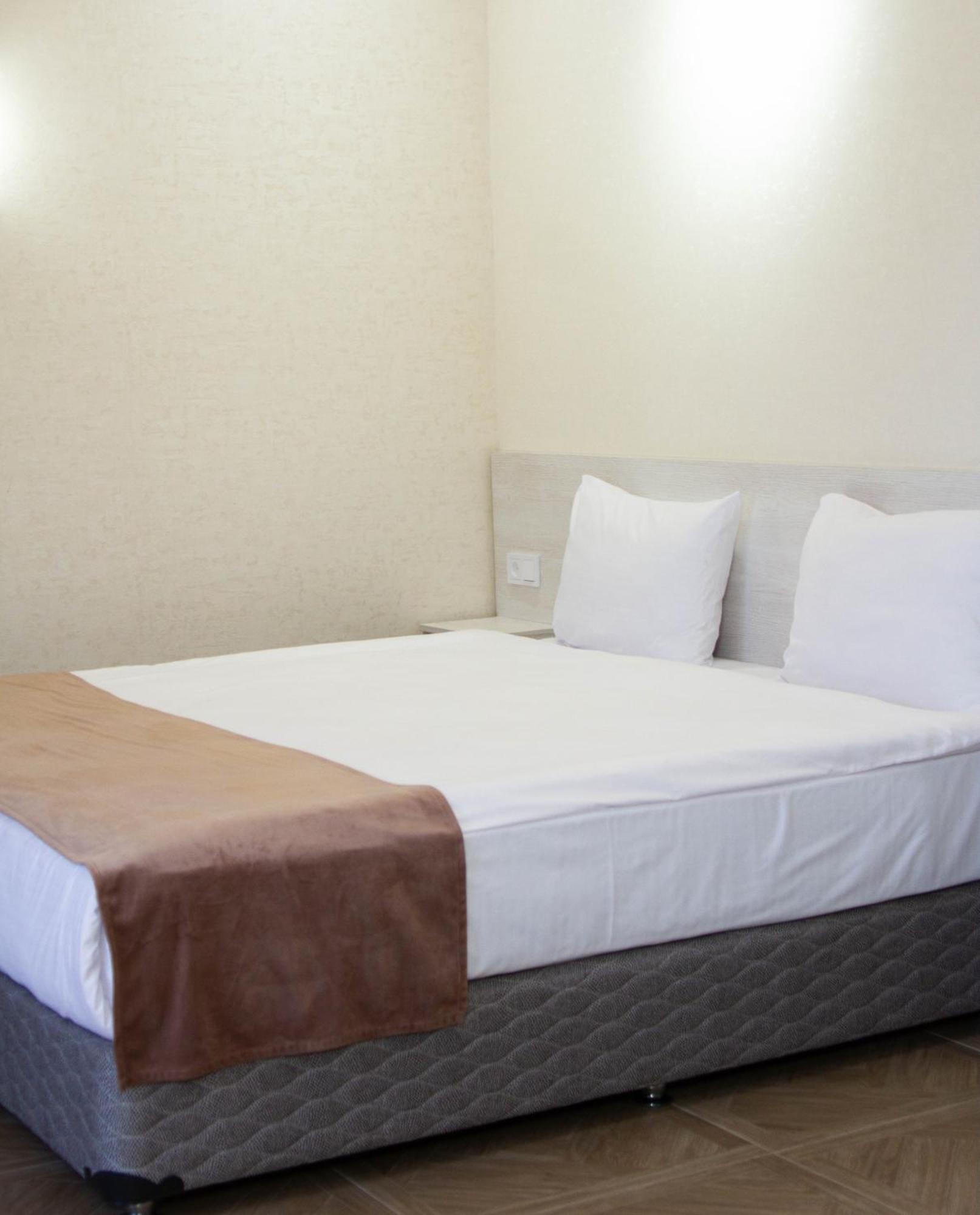 Chief Hotel Gyumri Bagian luar foto